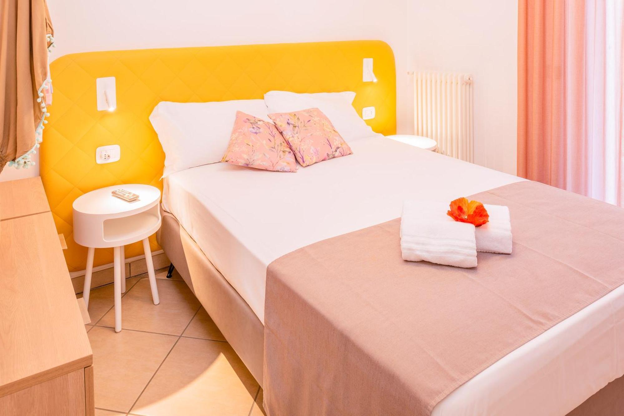 Hotel Taormina Bardolino Exterior foto